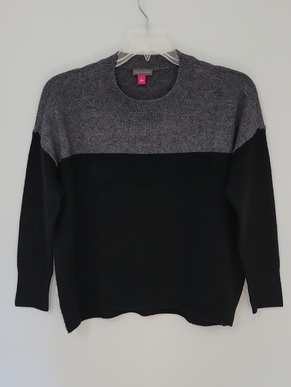 Vince Camuto Colorblock Crewneck Sweater - Black & Gray, Size Small